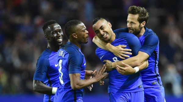 La joie des bleus après le but décisif de Payet